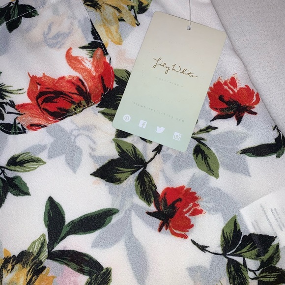 Women Top - Picture 4 of 7